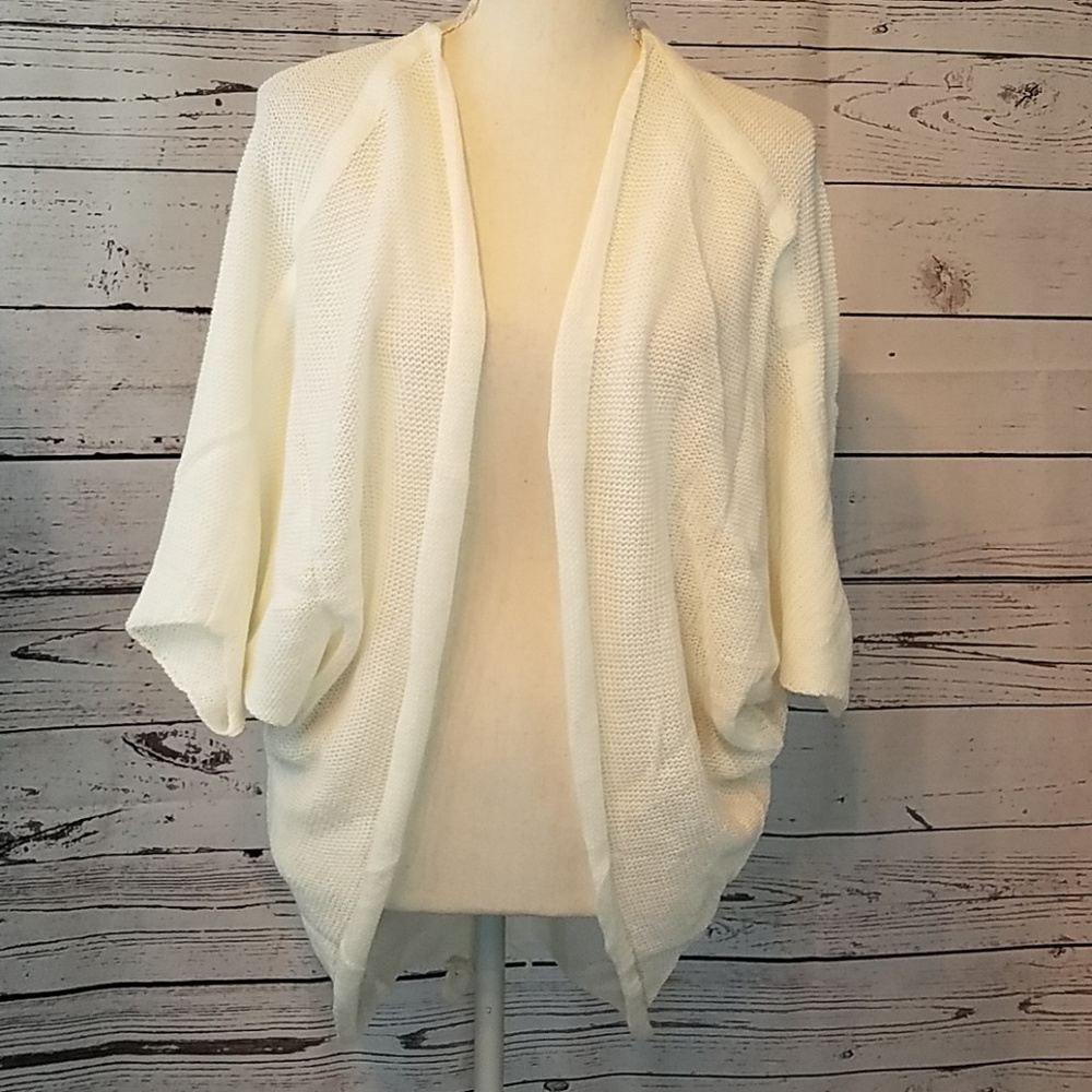 NWT! Ivory White Boho shrug cardigan w/ruched back - Picture 2 of 6